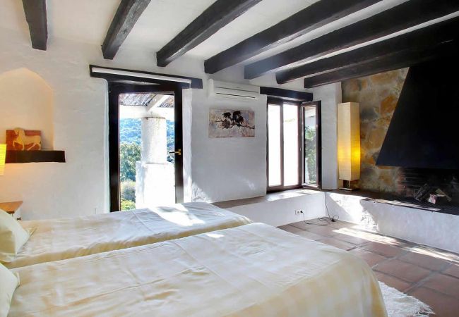 Villa in Casares - Casares 010 Villa in Casares - Casares 010