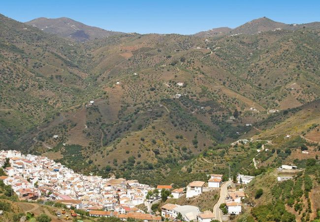 Villa in Sayalonga - Sayalonga 002 Villa in Sayalonga - Sayalonga 002