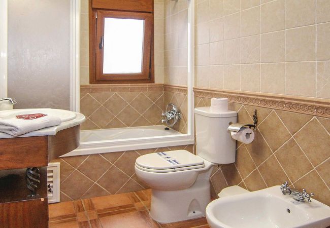 Villa in Sayalonga - Sayalonga 002 Villa in Sayalonga - Sayalonga 002