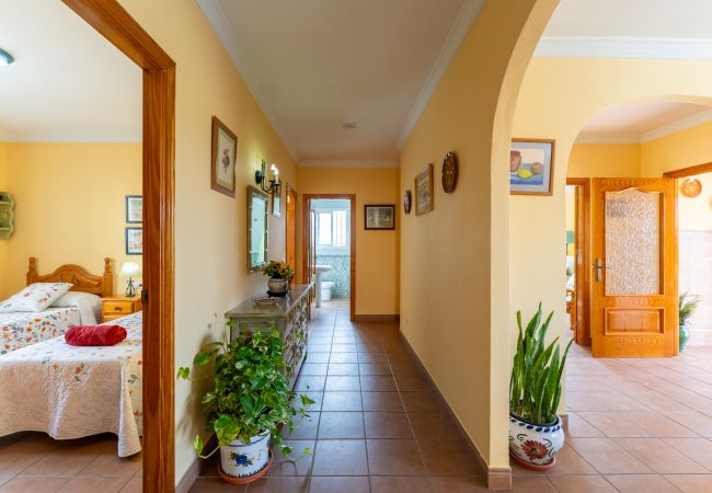 Villa in Nerja - Nerja 021 - Villa Isabel Villa in Nerja - Nerja 021 - Villa Isabel