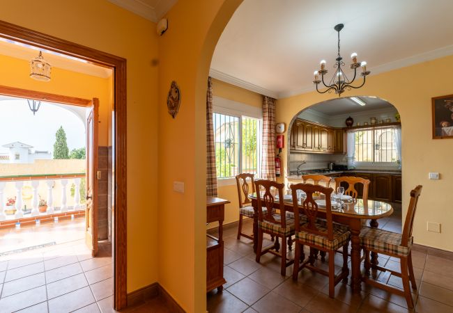 Villa in Nerja - Nerja 021 - Villa Isabel Villa in Nerja - Nerja 021 - Villa Isabel