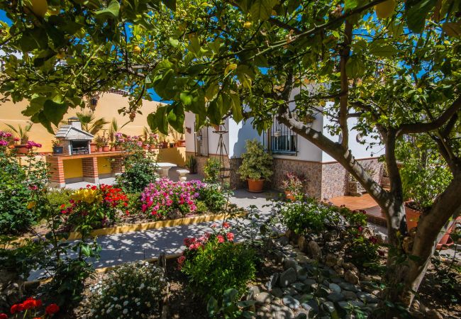 Villa in Nerja - Nerja 021 - Villa Isabel Villa in Nerja - Nerja 021 - Villa Isabel