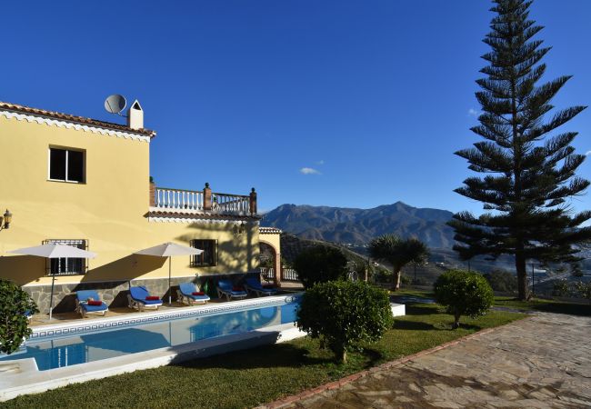 Villa in Nerja - Nerja 014 - Villa José Miguel Villa in Nerja - Nerja 014 - Villa José Miguel