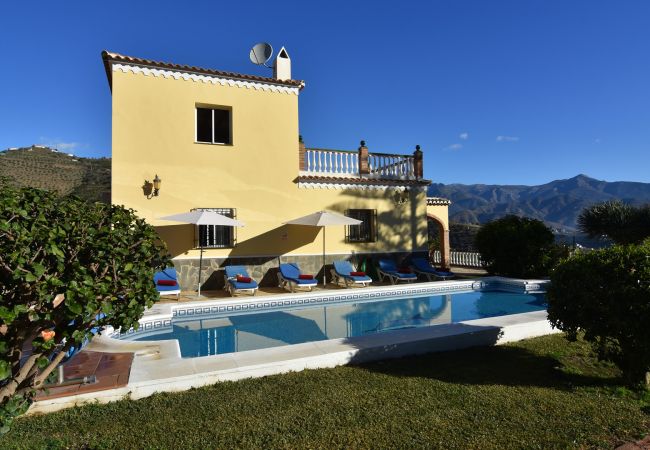 Villa in Nerja - Nerja 014 - Villa José Miguel Villa in Nerja - Nerja 014 - Villa José Miguel